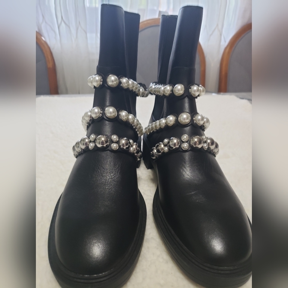 NWT Zara Black Leather Faux Pearl Accents Ankle Boots Size 38 - Picture 8 of 13